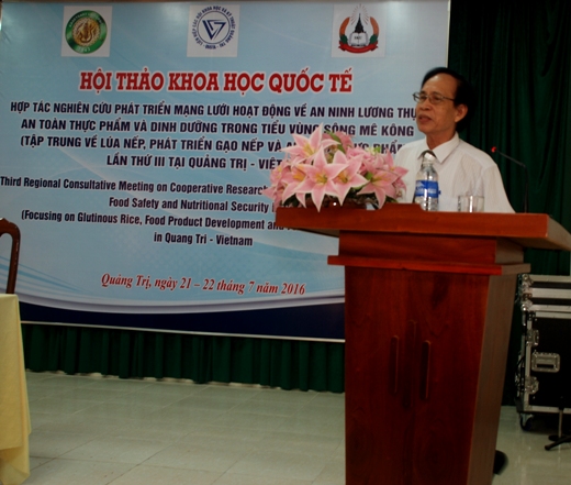 TS.Trần Kim Phụng, Phó Chủ tịch Liên hiệp các Hội KH&KT Quảng Trị phát biểu tại hội thảo