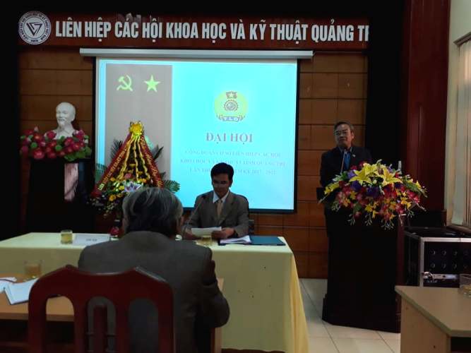 Đồng chí Nguyễn Xuân Trà, UVTV, Chủ tịch CĐVC tỉnh phát biểu tại Đại hội