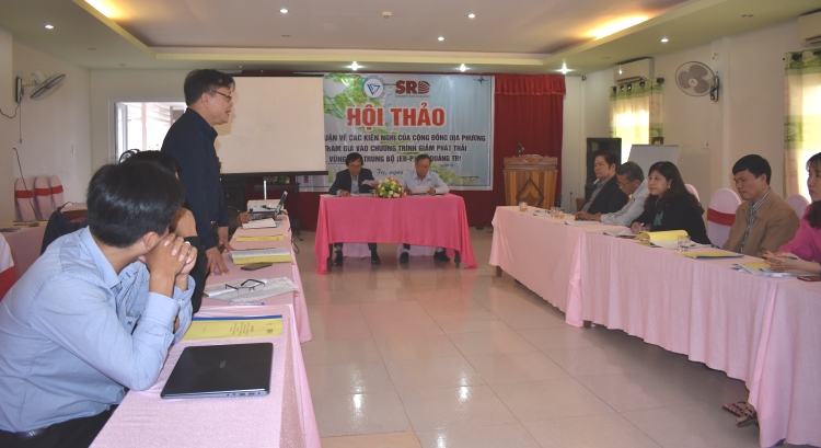 Ông Lê Tiến Dũng, Trưởng phòng NN&PTNT huyện Vĩnh Linh phát biểu tại Hội thảo