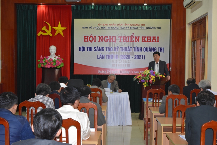 Đồng chí Trần Ngọc Lân, GĐ Sở KH&CN, Chủ tịch Liên hiệp Hội, Phó trưởng Ban Tổ chức Hội thi phát biểu tại Hội nghị